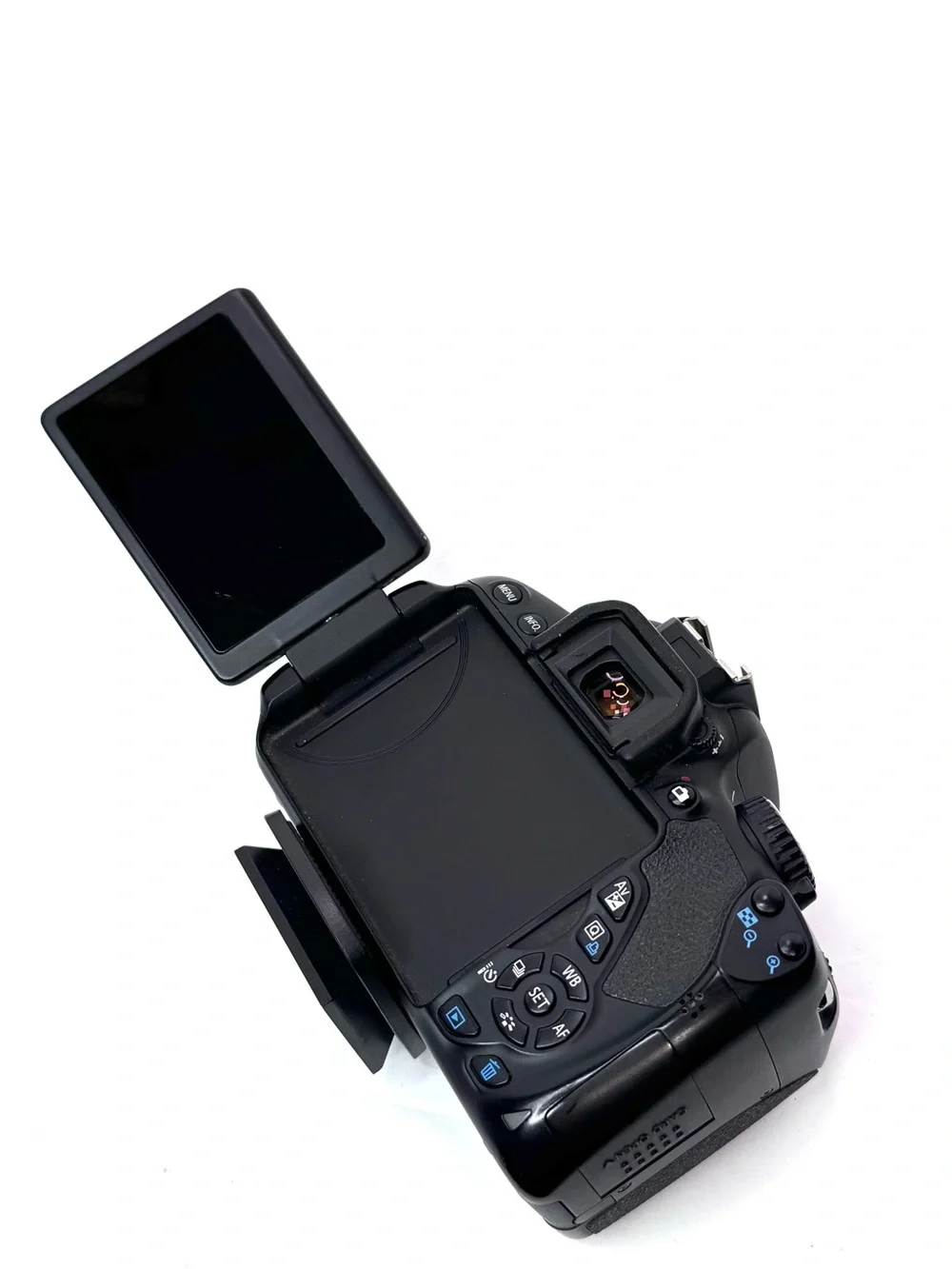 Canon EOS Rebel T4i / EOS 650D DSLR Camera with Canon EF-S 18-55mm Lens